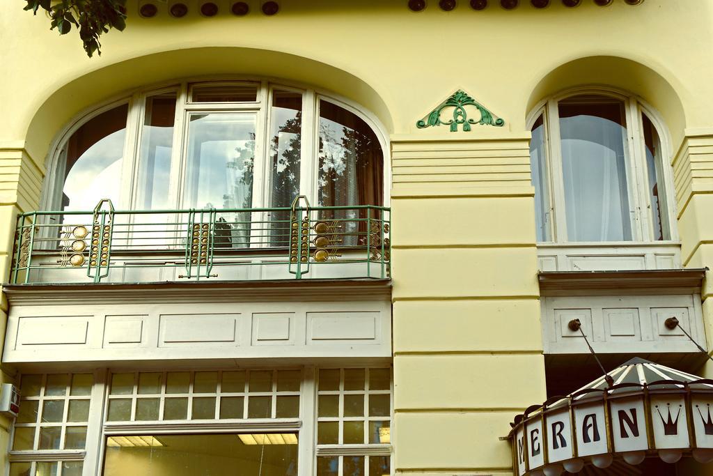 Meran Praga Exterior foto