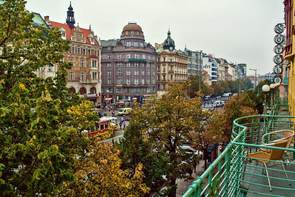 Meran Praga Exterior foto