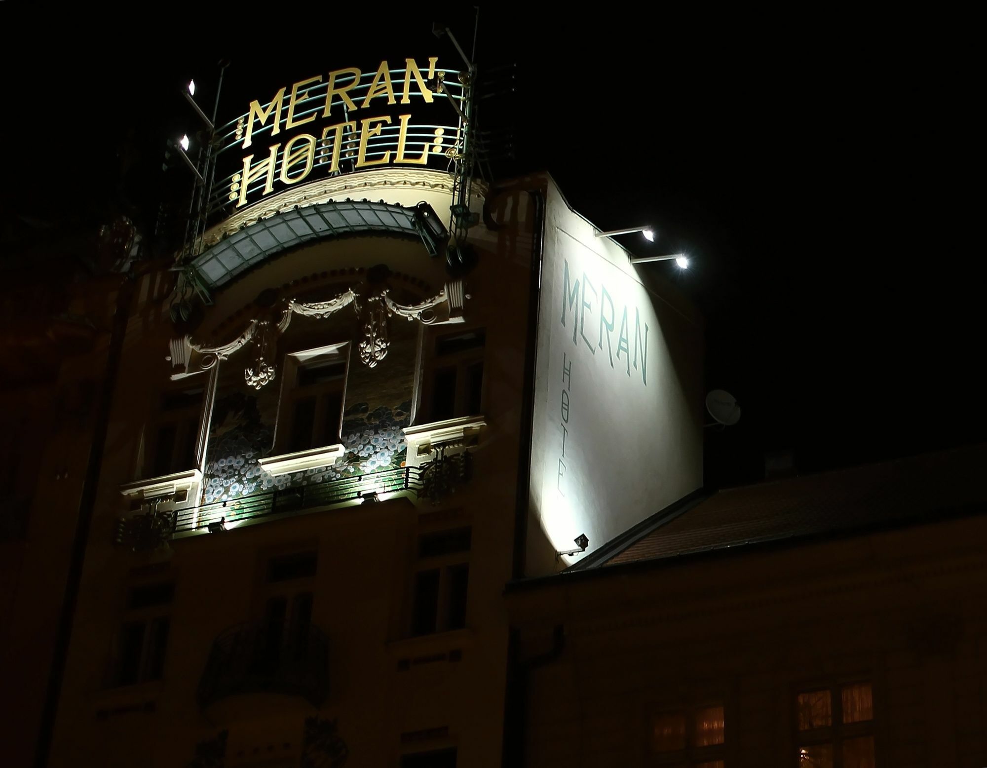 Meran Praga Exterior foto